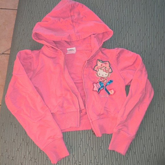 NWOT RARE Cute Hello Kitty Official Crop Charm Button Bow Ribbon Hoodie - Picture 3 of 8